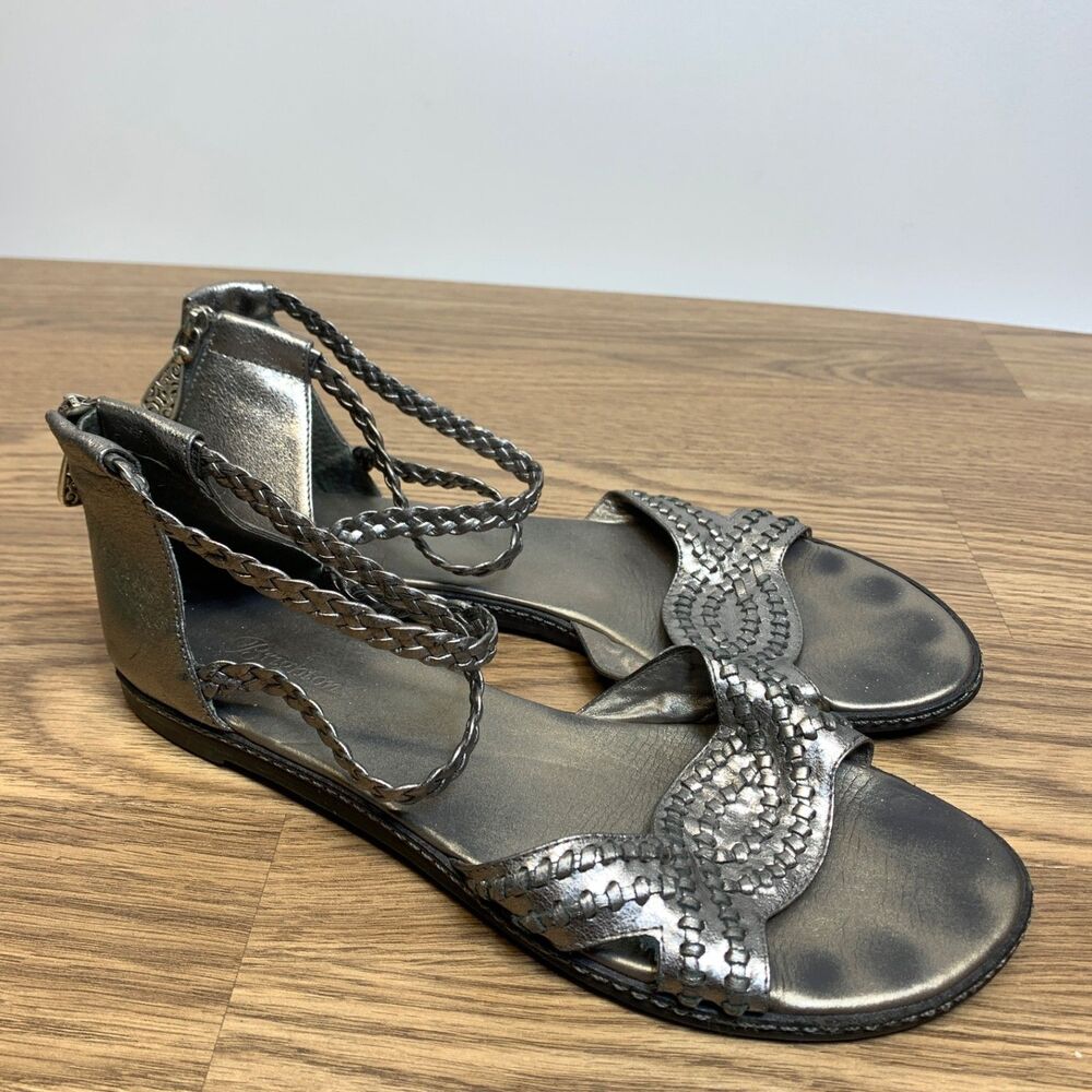 Brighton Craft Strappy Back Zip Sandals Size‎ 9.5M Silver Braided Flat Gladiator